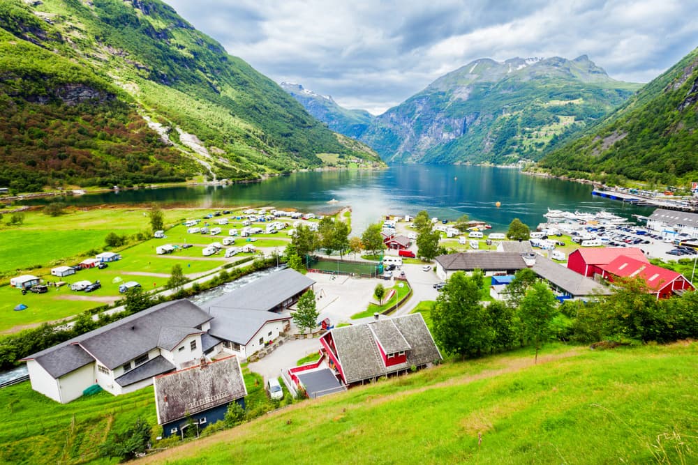shutterstock 794921545 geirangerfjord